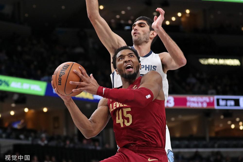 杨瀚森与他 杨瀚森与他